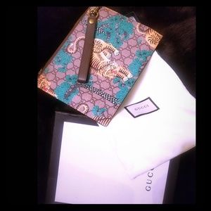 Authentic Gucci Bengal